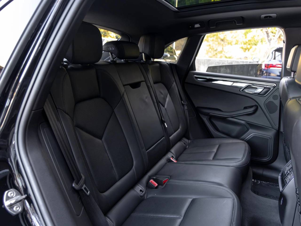 2023 Porsche Macan Macan (MY23)