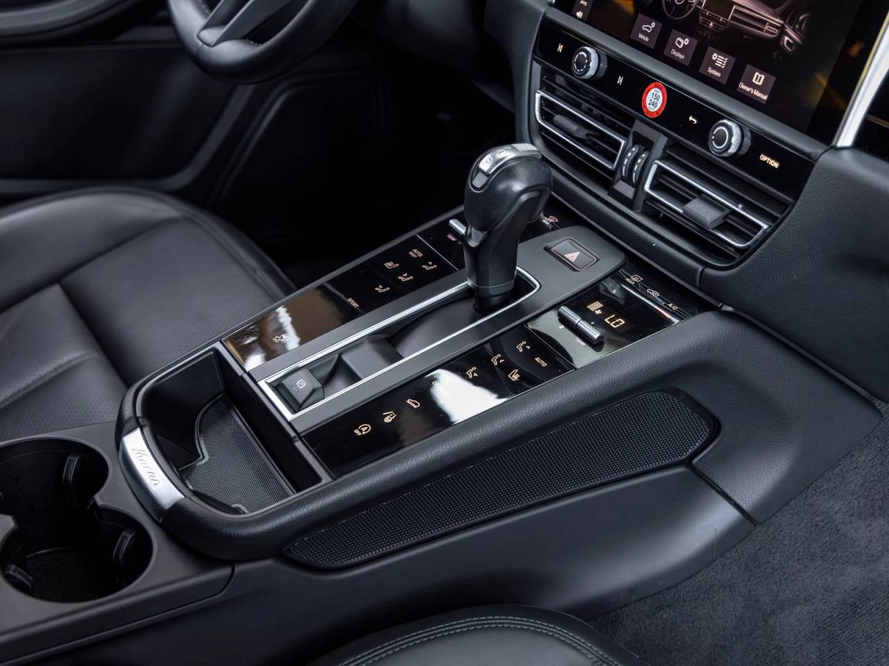 2023 Porsche Macan Macan (MY23)