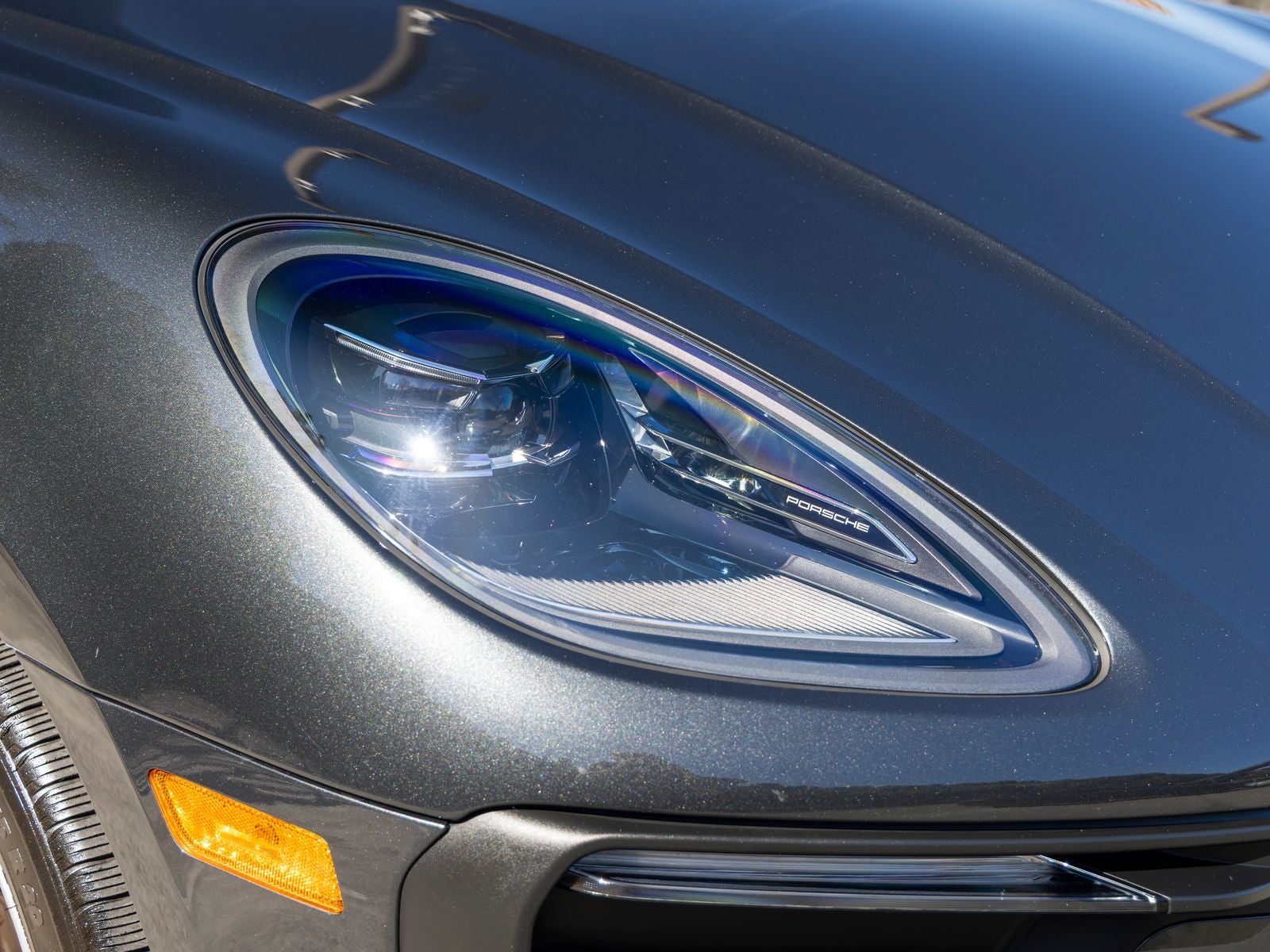 2024 Porsche Macan Base