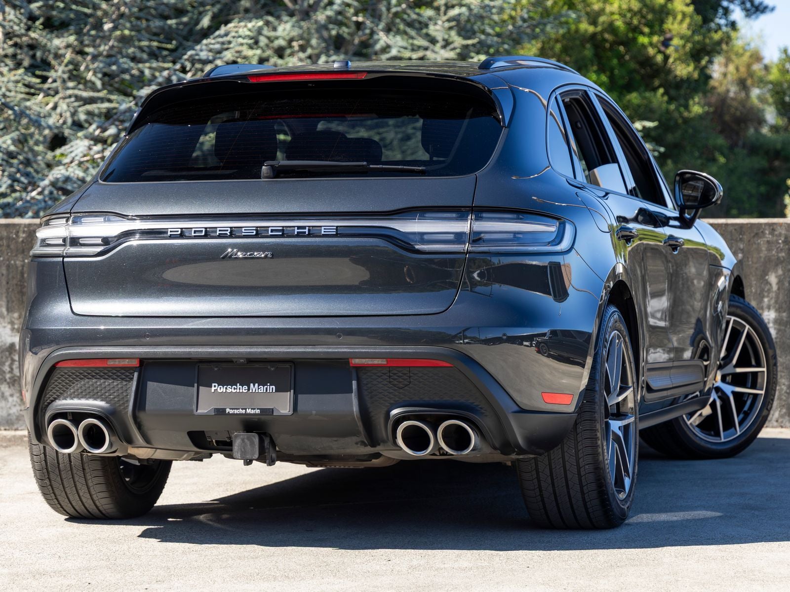 2024 Porsche Macan Base