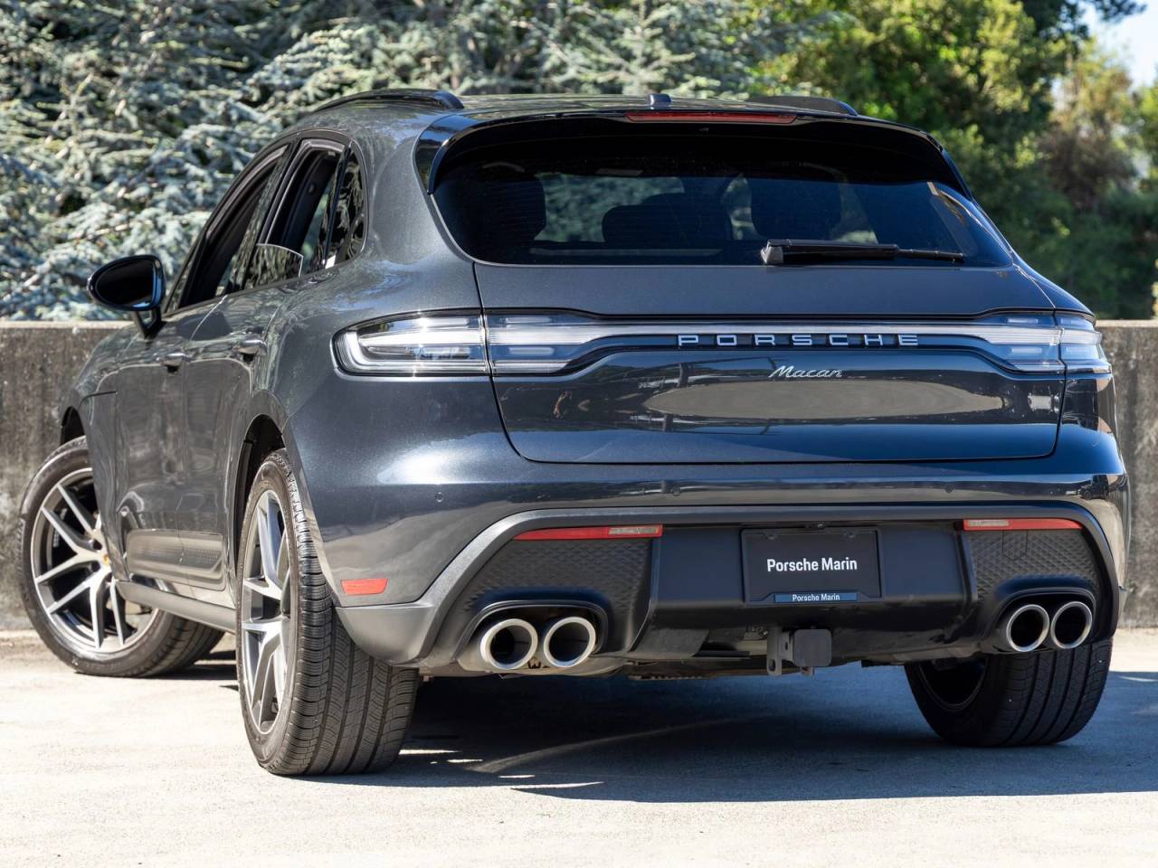 2024 Porsche Macan Base