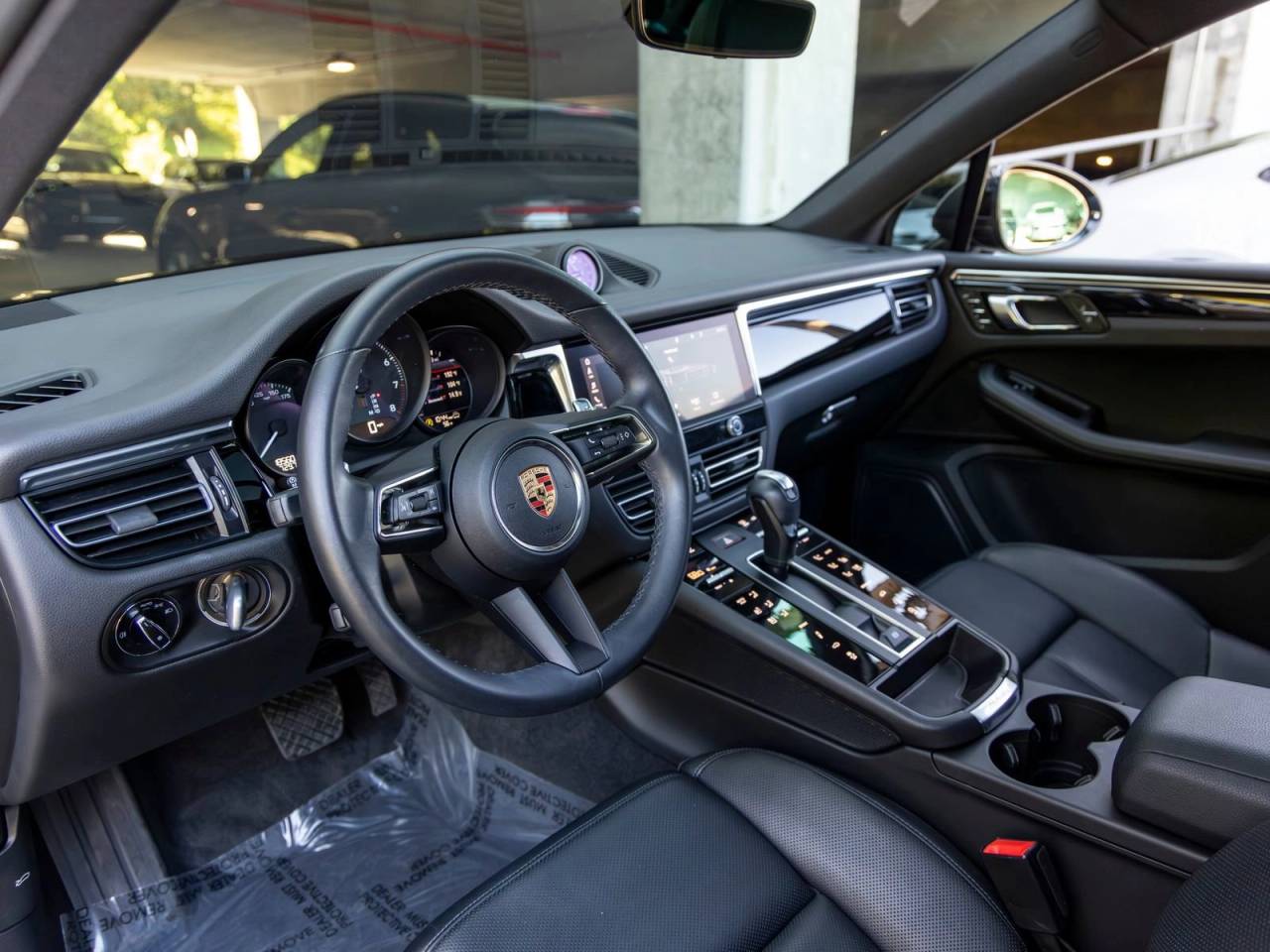 2024 Porsche Macan Base