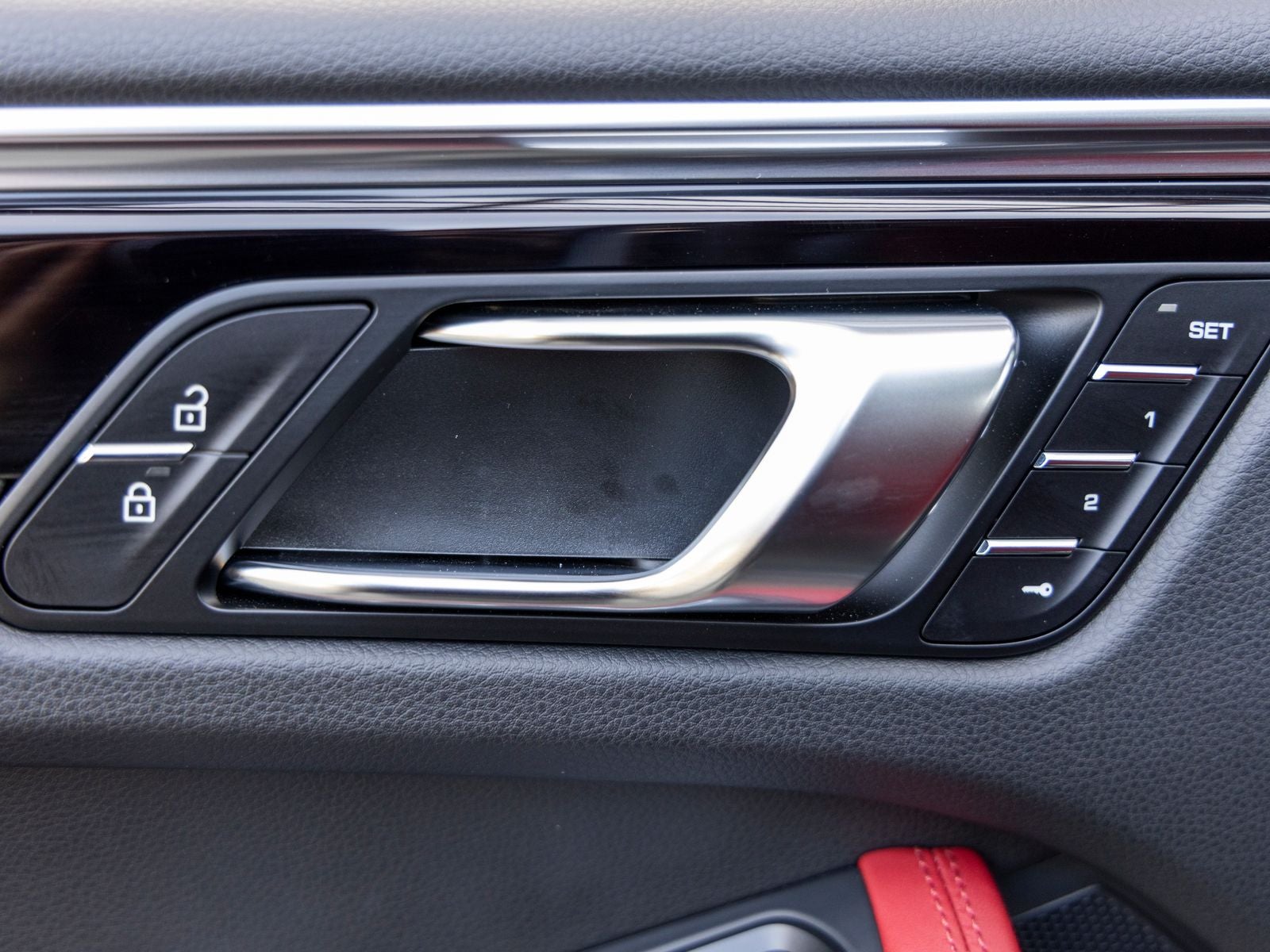 2025 Porsche Macan Macan