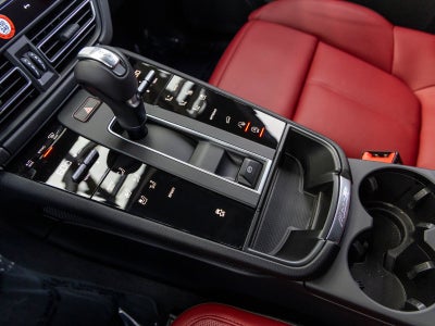 2025 Porsche Macan Macan