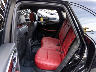 2025 Porsche Macan Macan