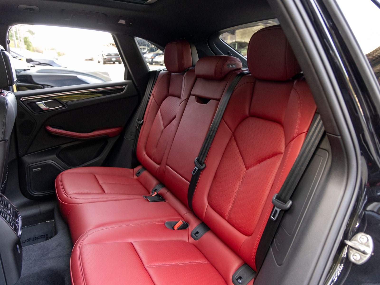 2025 Porsche Macan Macan