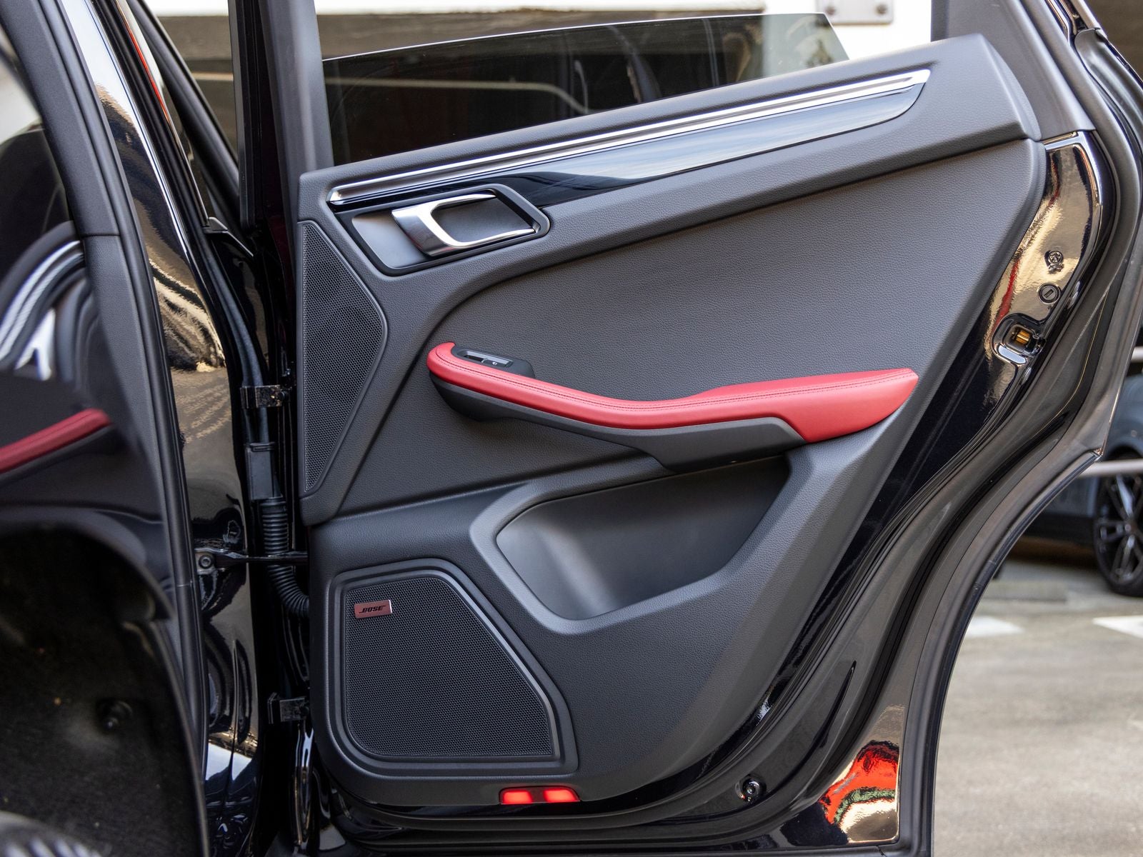 2025 Porsche Macan Macan