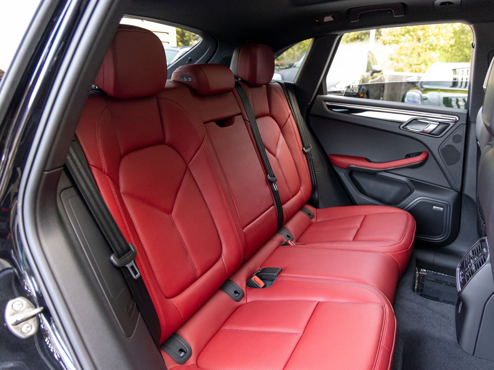 2025 Porsche Macan Macan