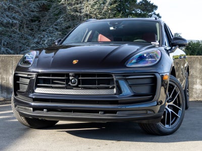 2025 Porsche Macan Macan