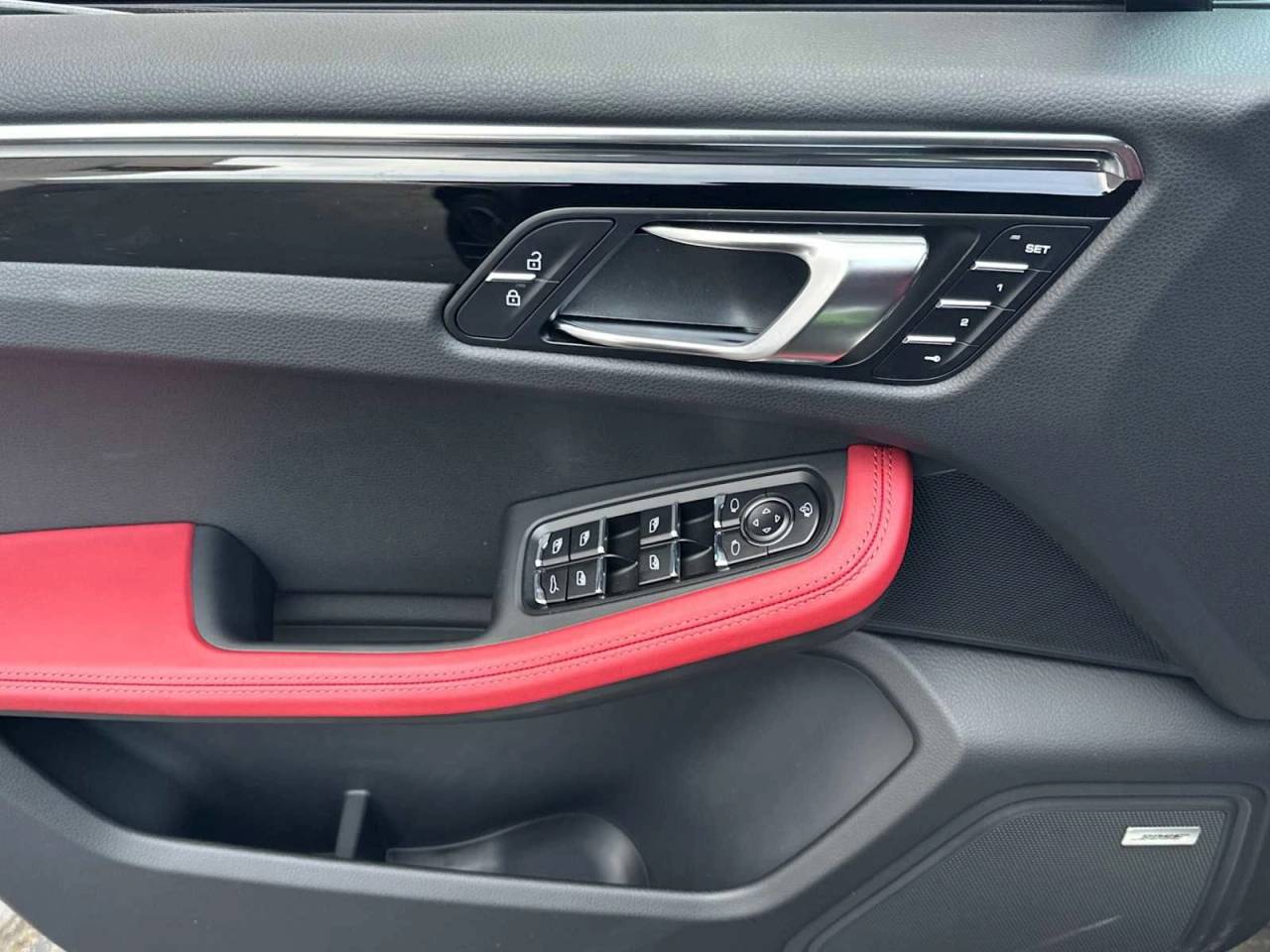 2025 Porsche Macan Macan