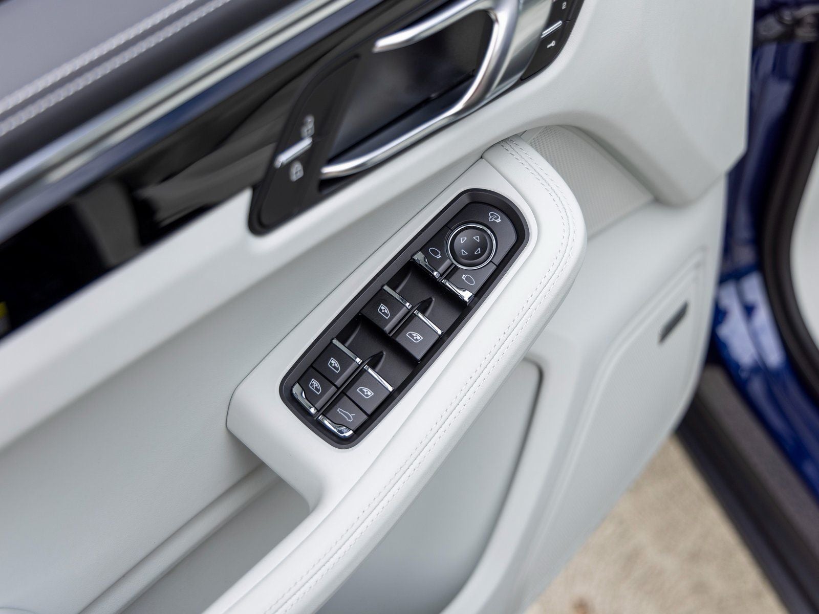 2025 Porsche Macan Macan