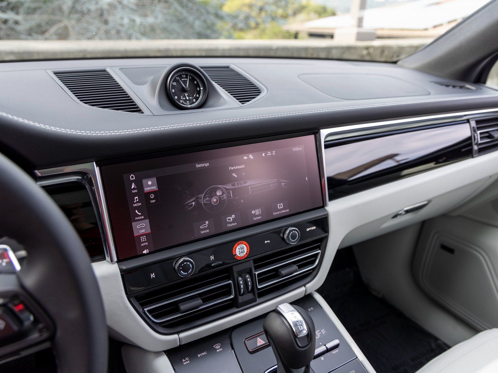 2025 Porsche Macan Macan