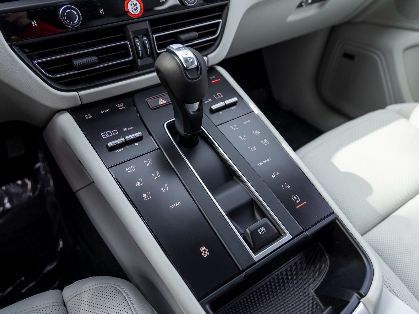 2025 Porsche Macan Macan