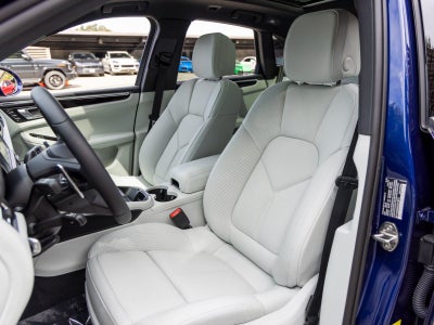 2025 Porsche Macan Macan