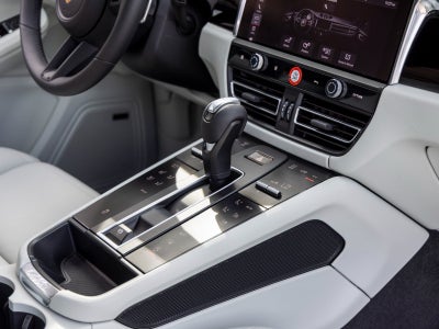 2025 Porsche Macan Macan