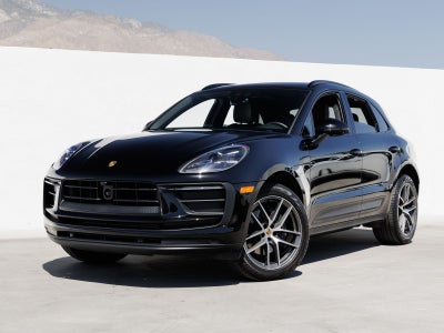 2026 Porsche Macan Base