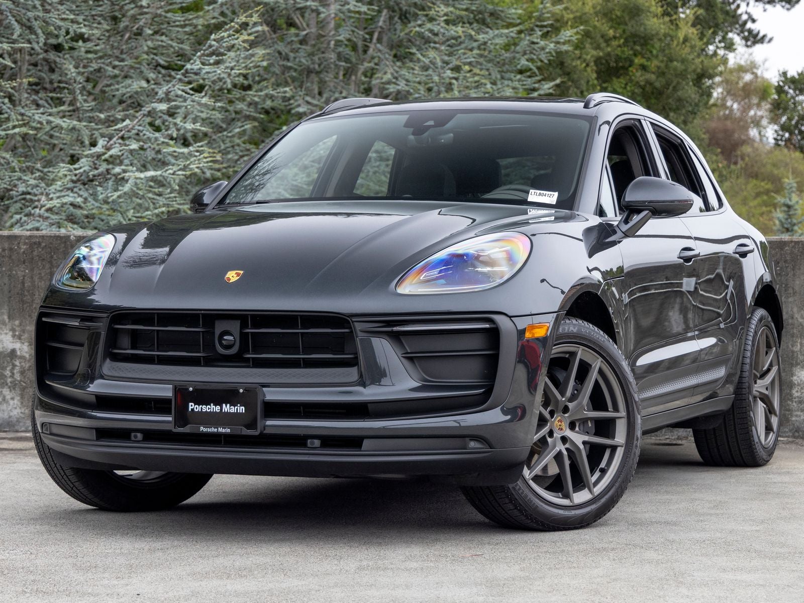 2026 Porsche Macan Base