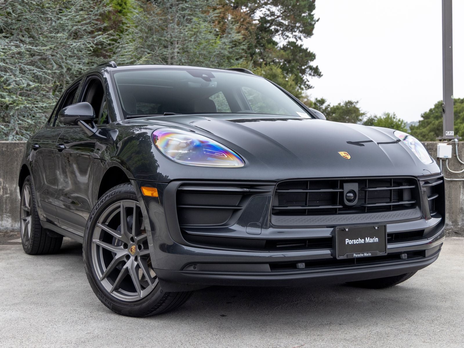 2026 Porsche Macan Base