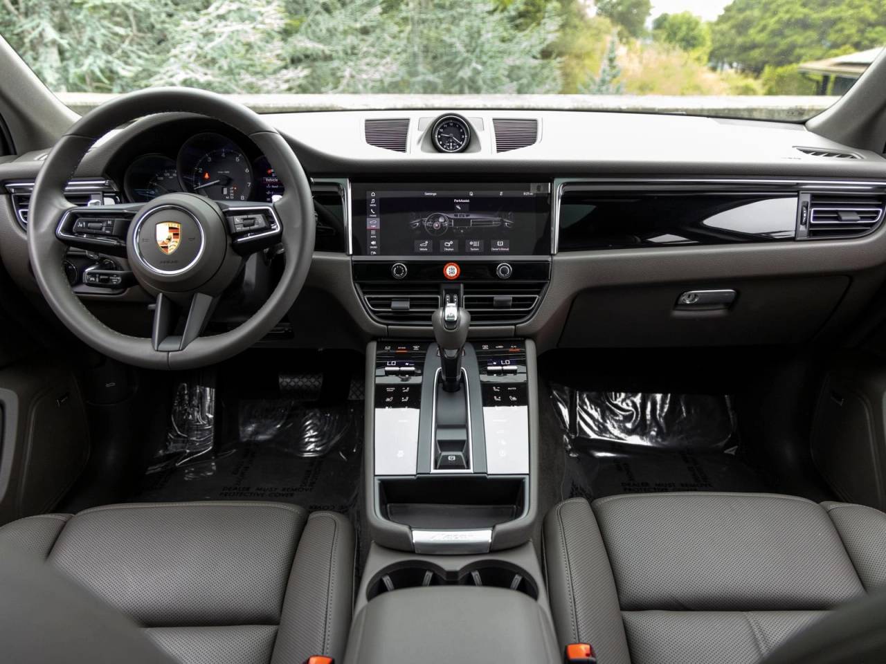 2026 Porsche Macan Base