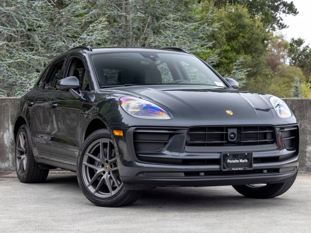 2026 Porsche Macan Base