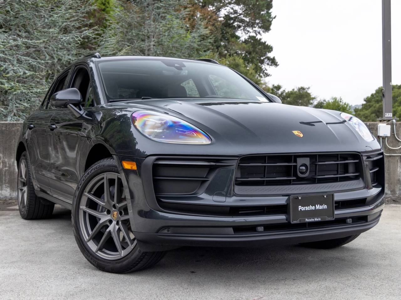 2026 Porsche Macan Base