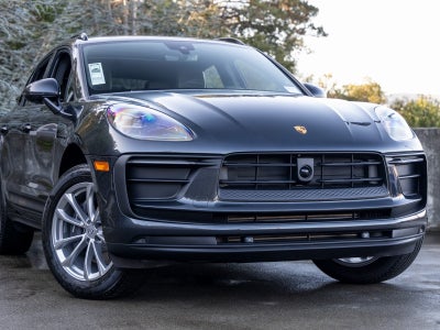 2026 Porsche Macan Base