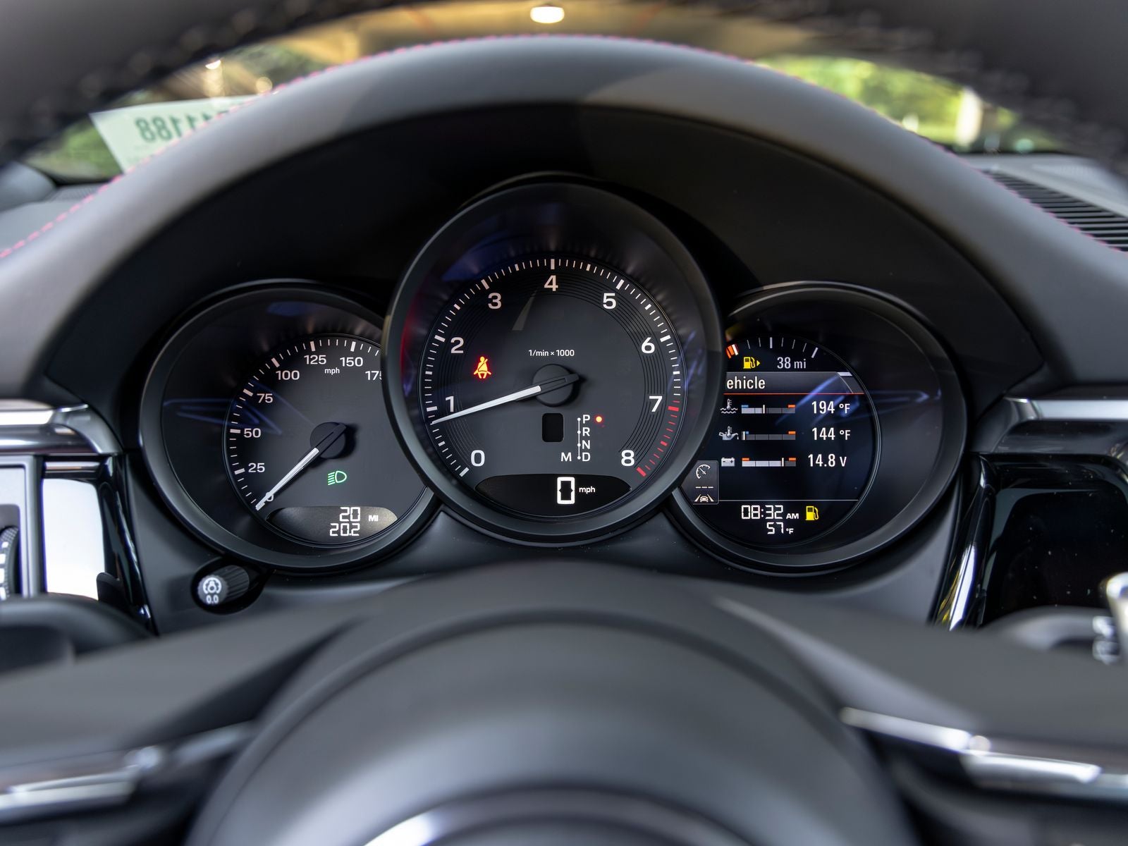 2026 Porsche Macan Base