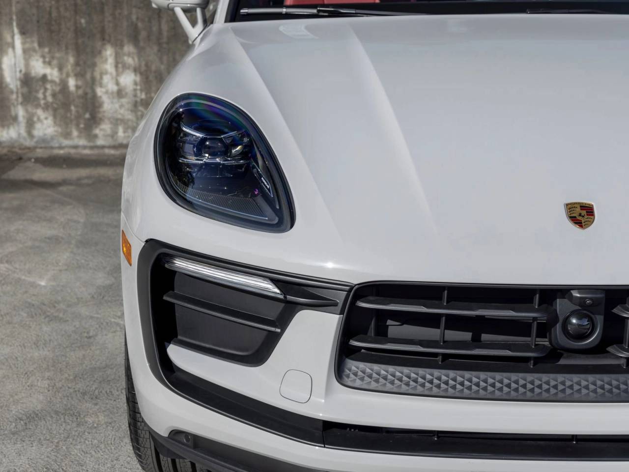 2026 Porsche Macan Base
