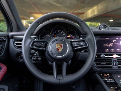 2026 Porsche Macan Base