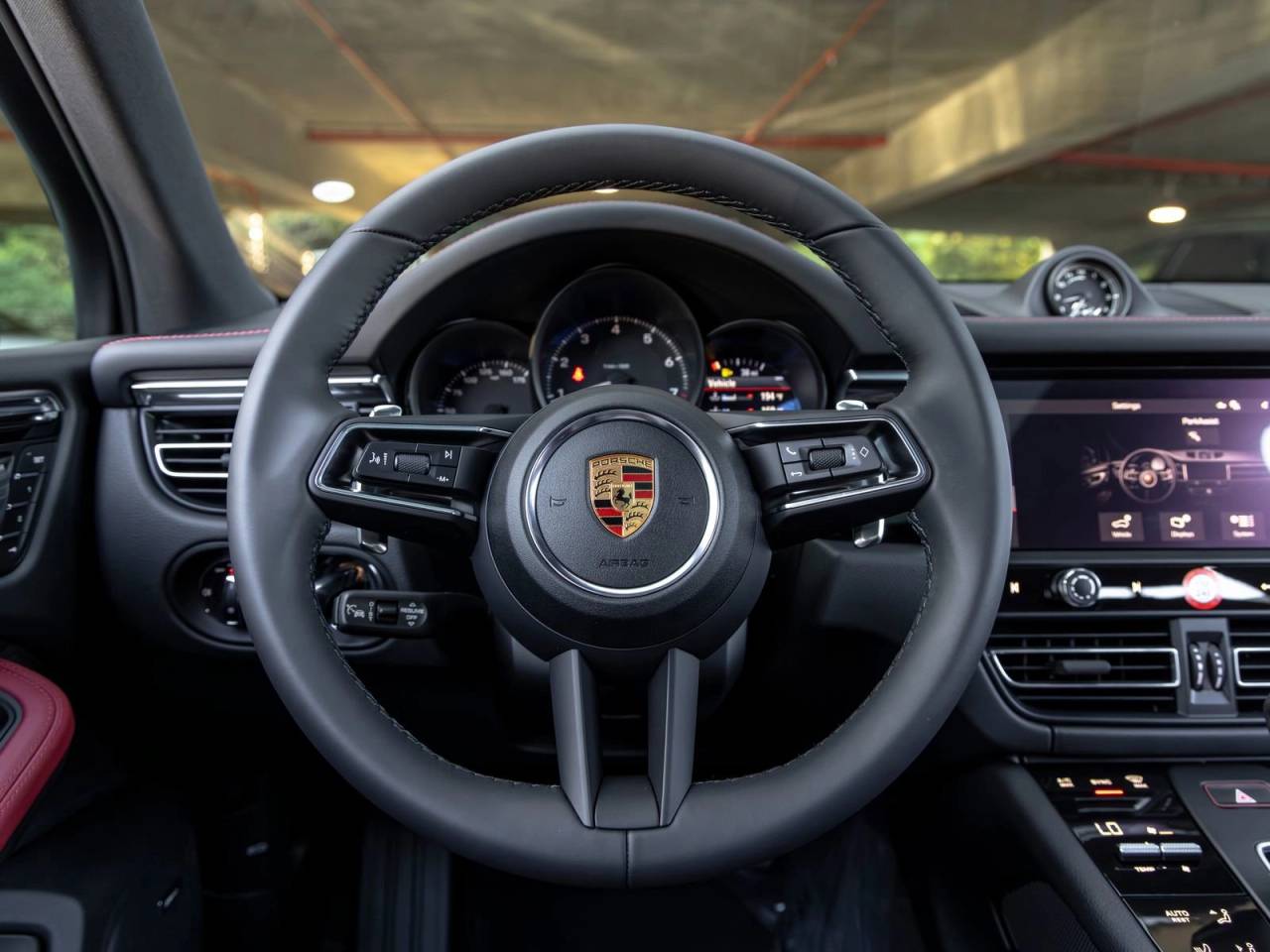 2026 Porsche Macan Base