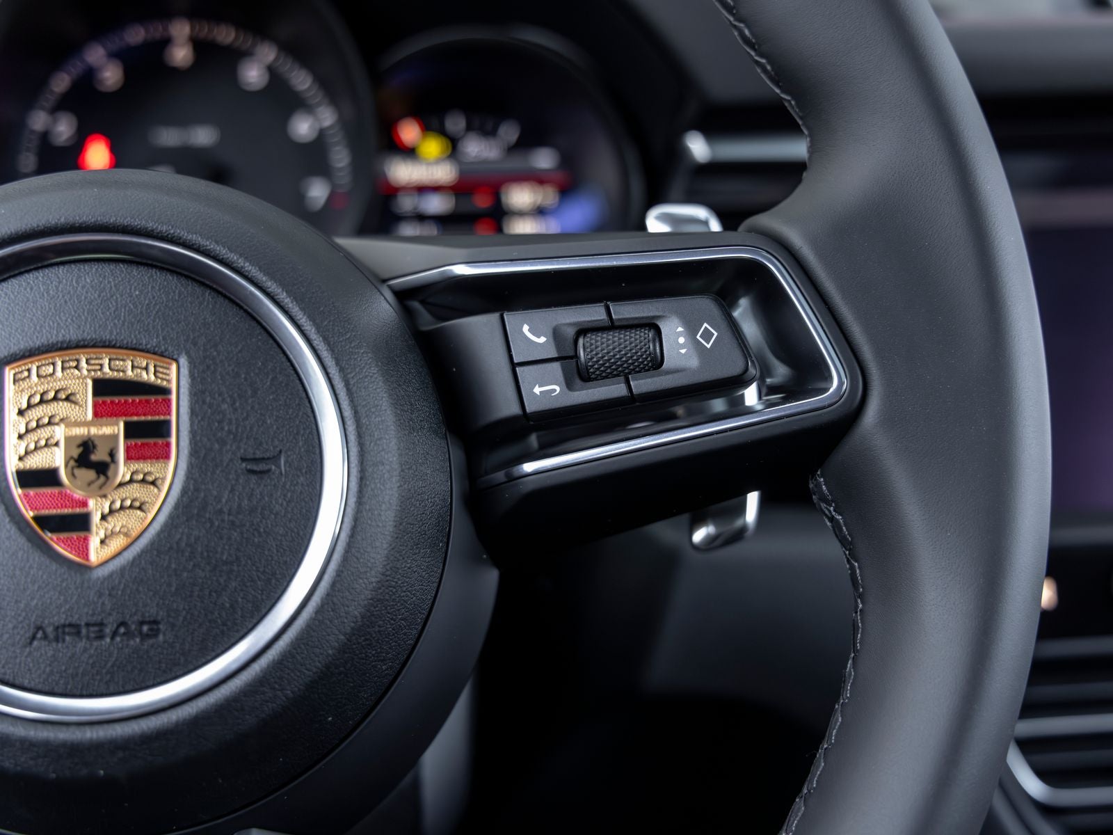 2026 Porsche Macan Macan