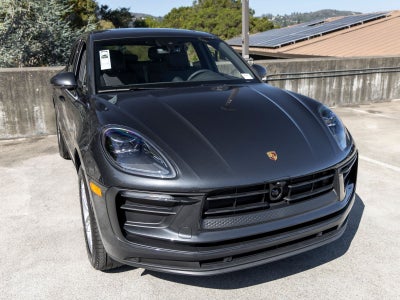 2026 Porsche Macan Macan