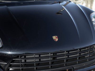 2021 Porsche Macan Macan