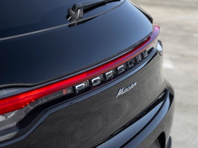 2021 Porsche Macan Macan