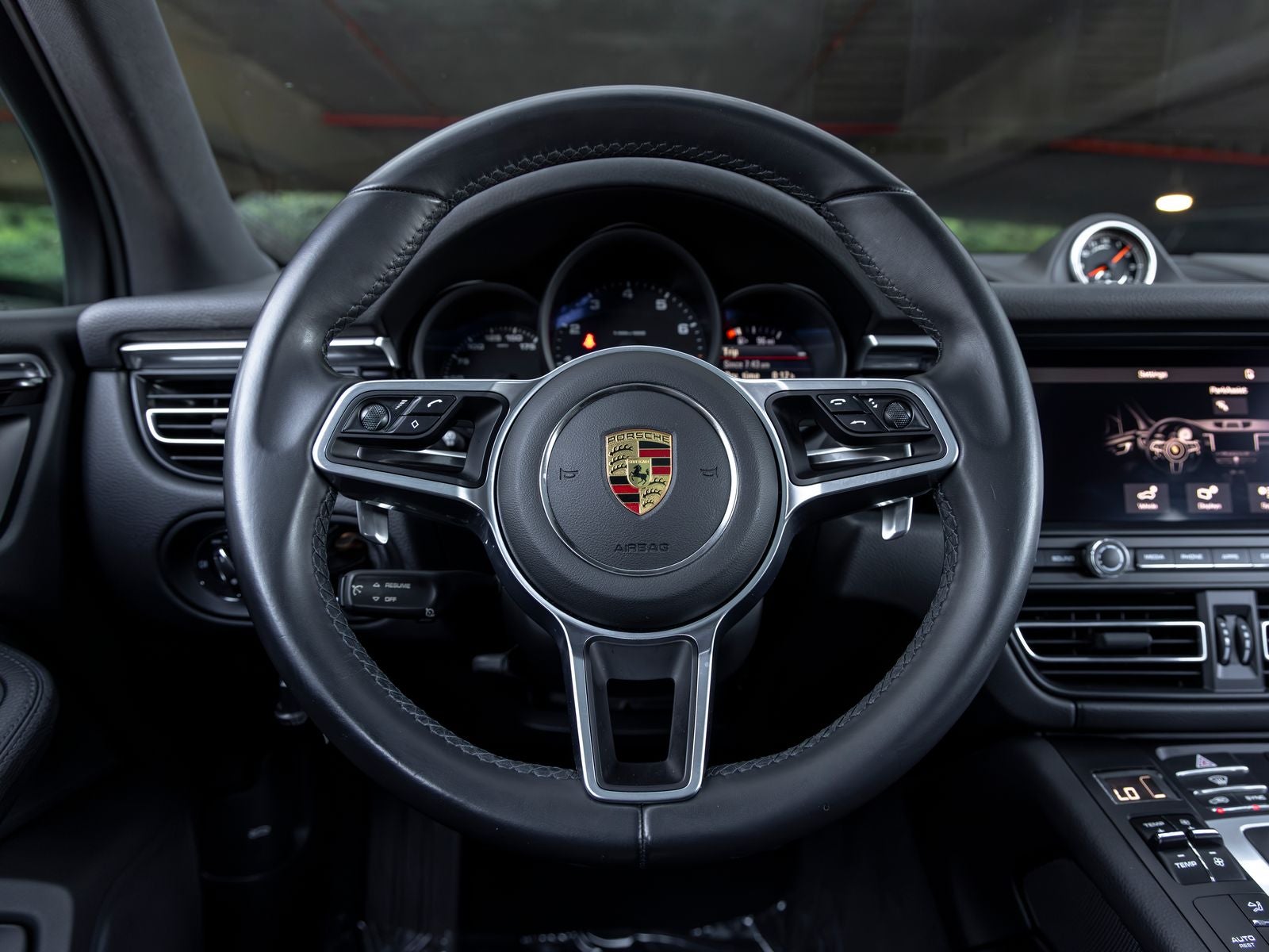 2021 Porsche Macan Macan
