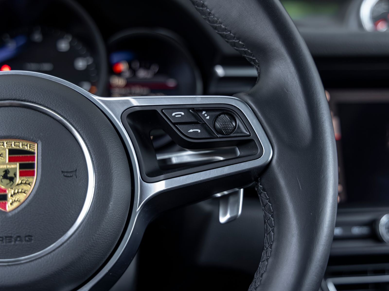 2021 Porsche Macan Macan