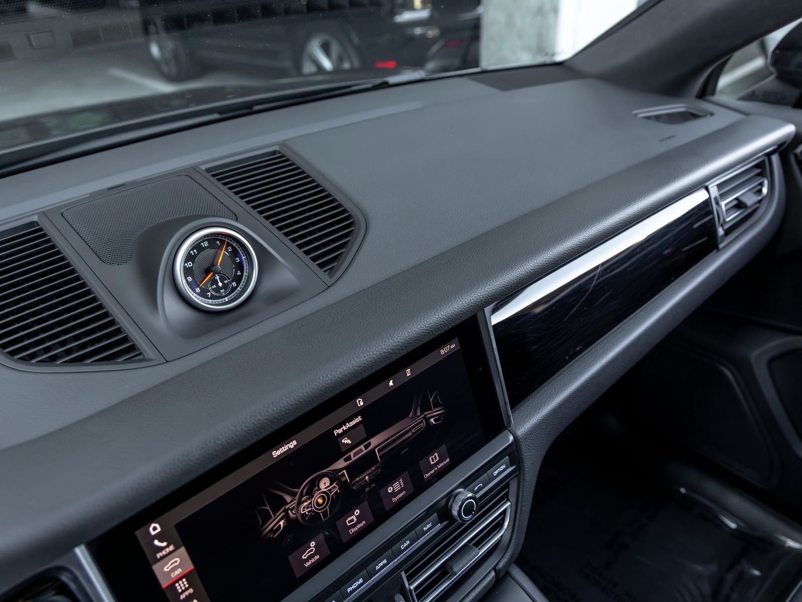 2021 Porsche Macan Macan