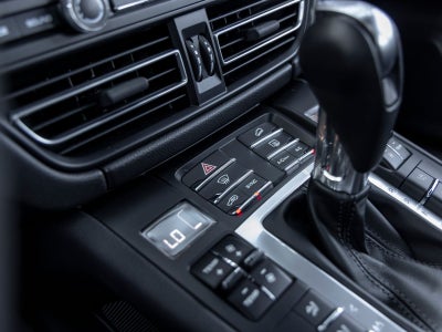 2021 Porsche Macan Macan