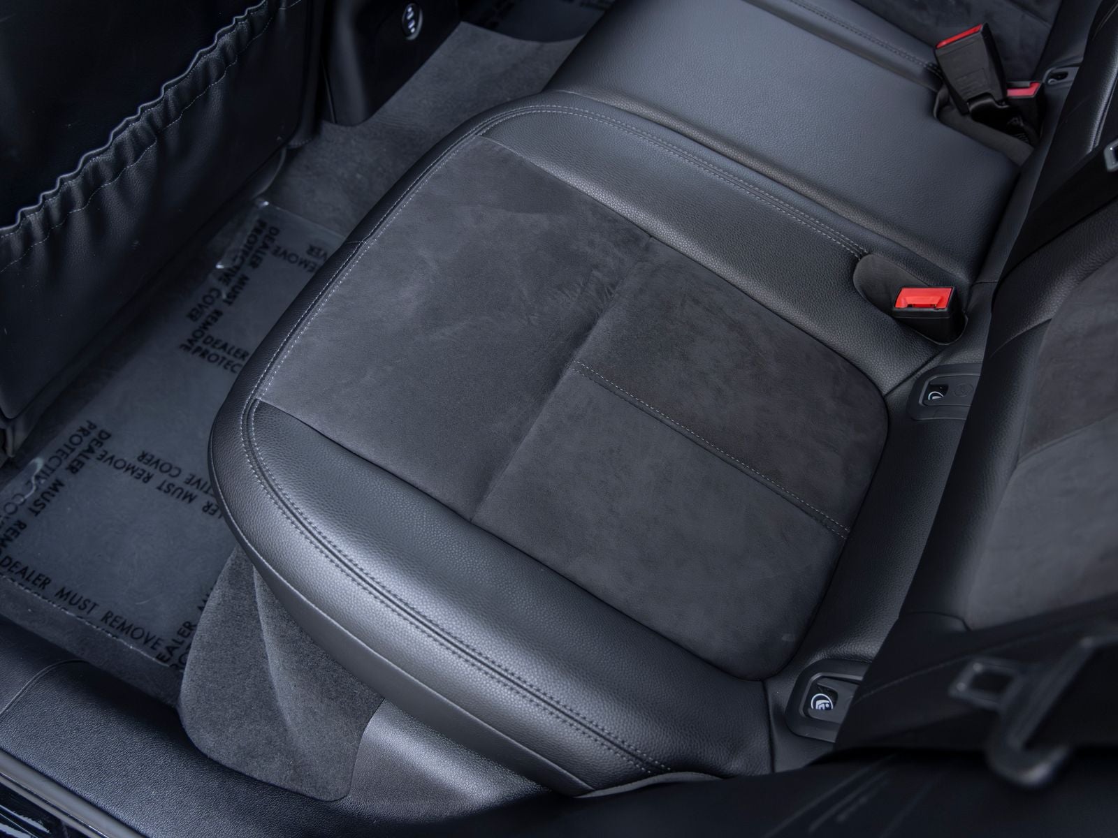 2021 Porsche Macan Macan