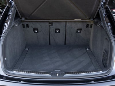 2021 Porsche Macan Macan