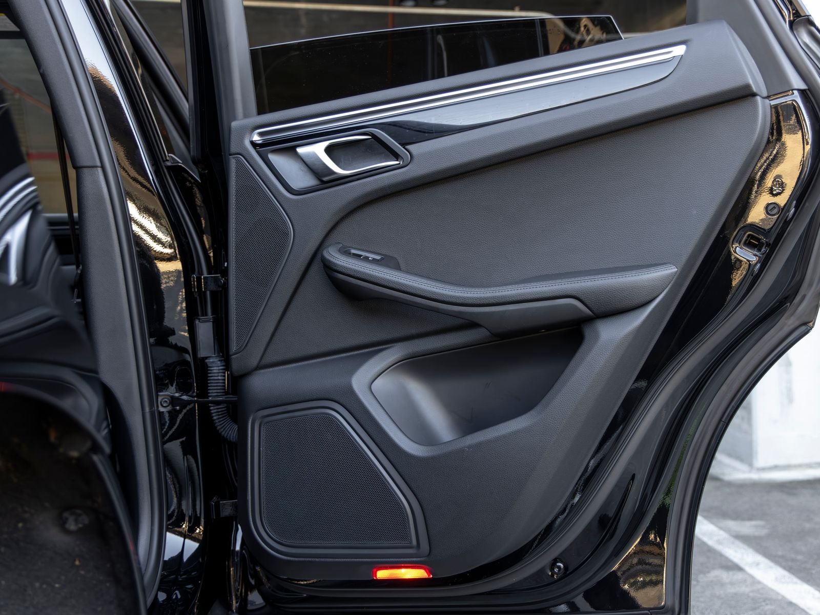 2021 Porsche Macan Macan