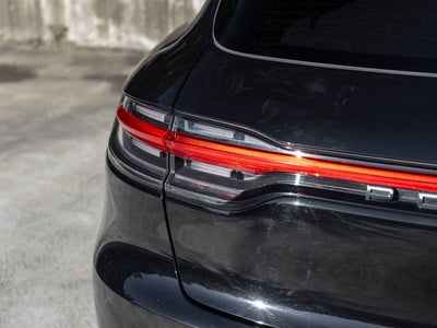 2021 Porsche Macan Macan