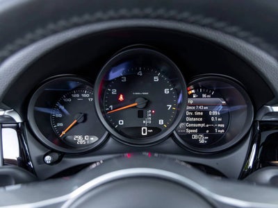 2021 Porsche Macan Macan