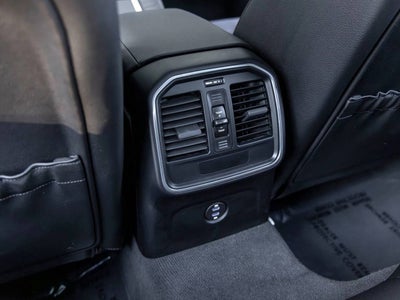 2021 Porsche Macan Macan