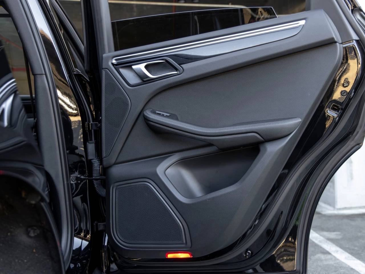 2021 Porsche Macan Macan
