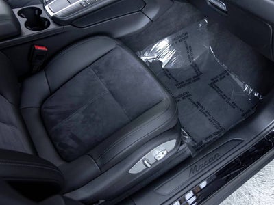 2021 Porsche Macan Macan