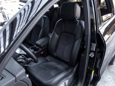2021 Porsche Macan Macan