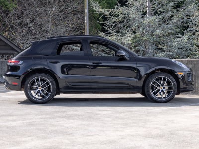 2023 Porsche Macan Macan