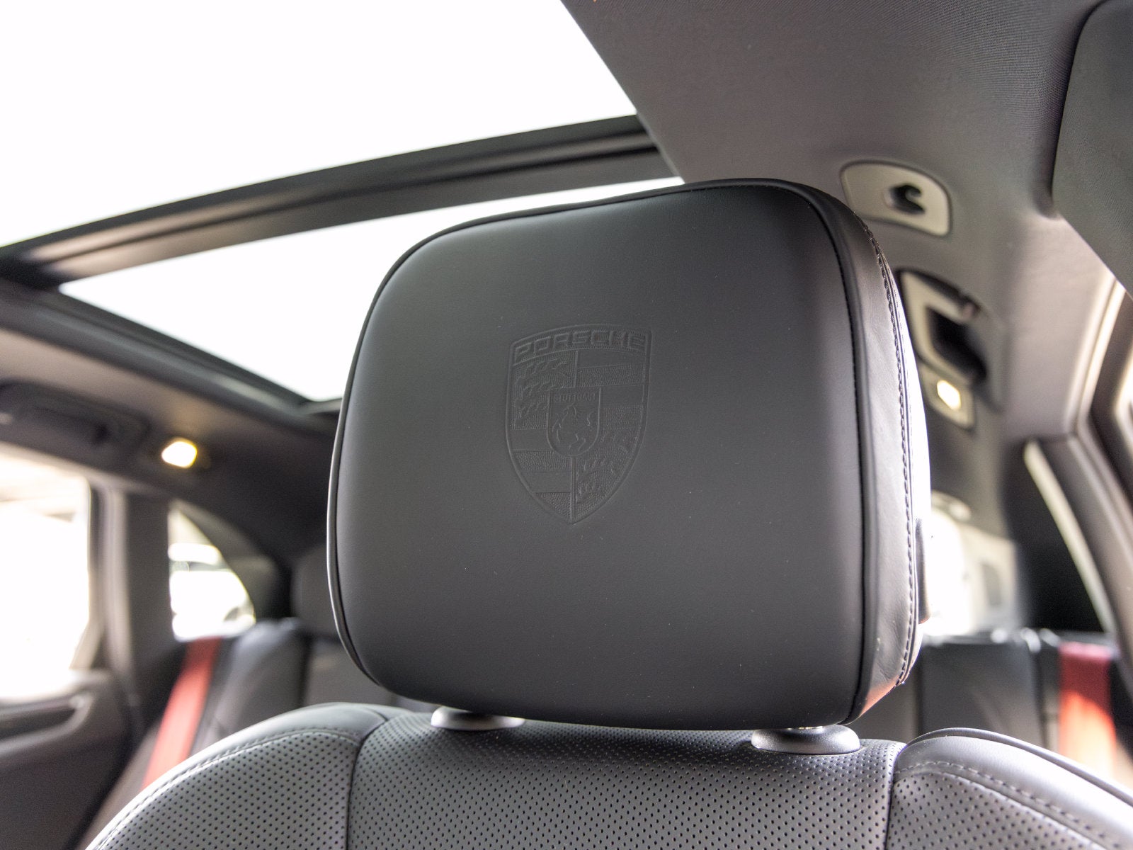 2023 Porsche Macan Macan