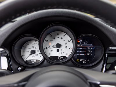 2023 Porsche Macan Macan